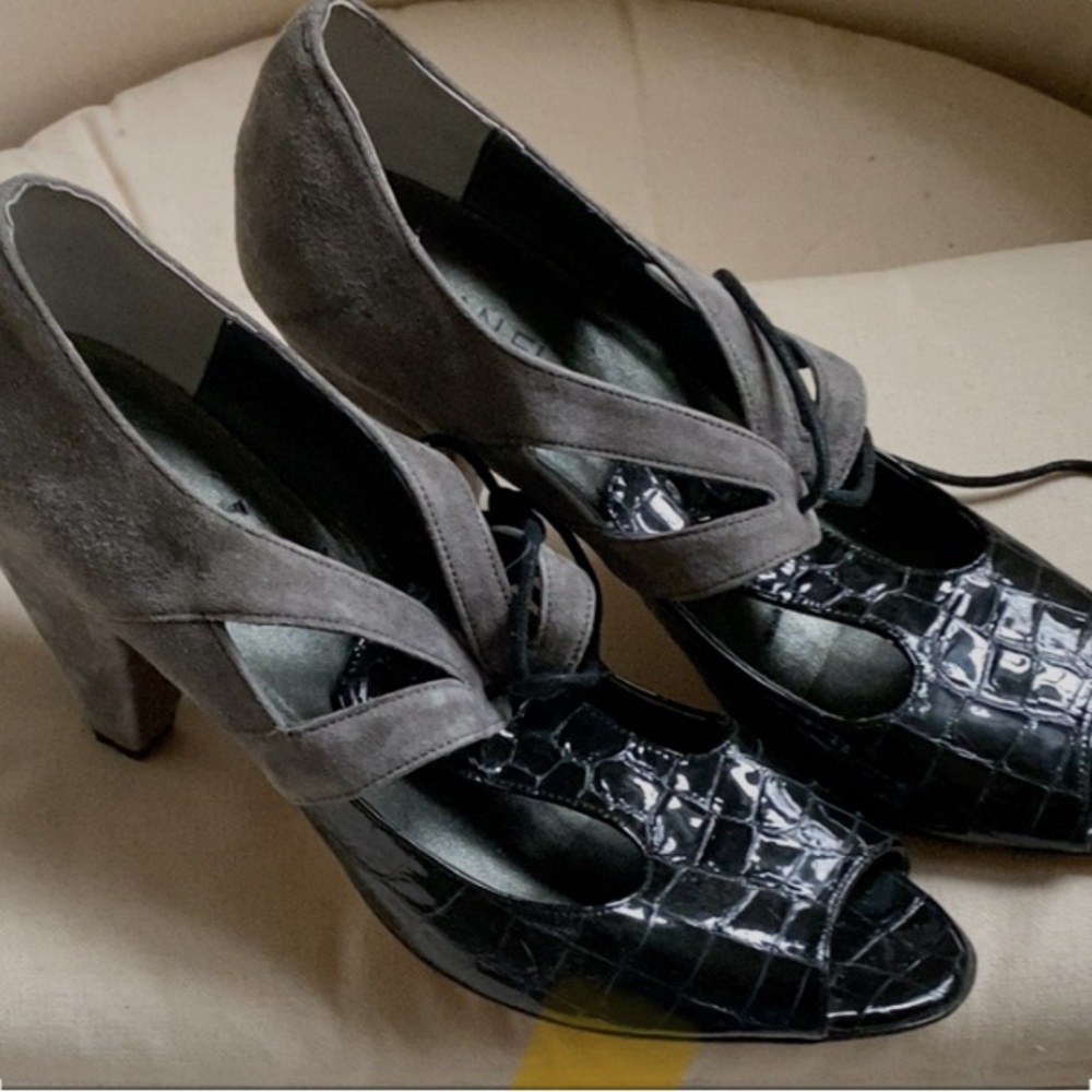 Vaneli bootie-shoes — gray and black with peep toe and laces — 9 narrow